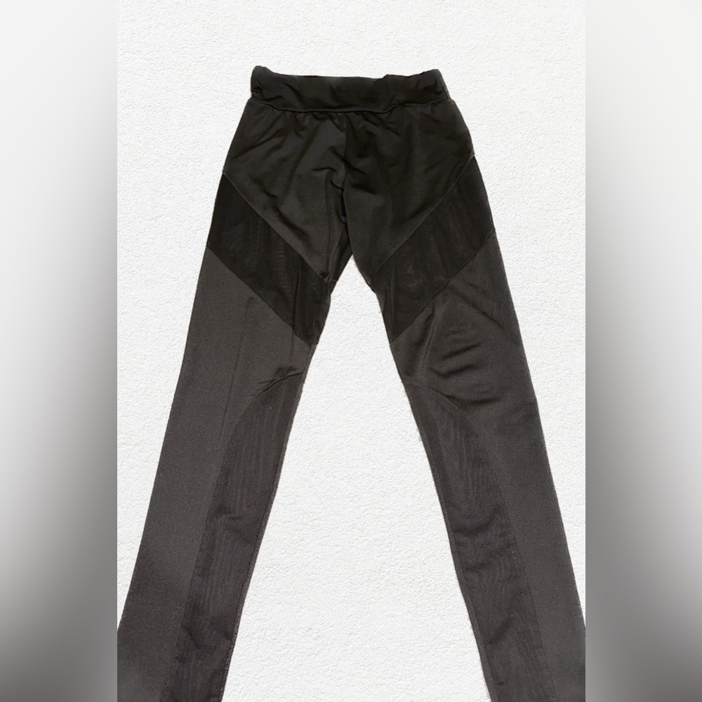 black leggings with mesh